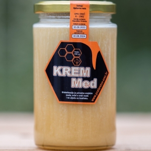 Krem med 450g